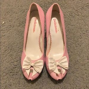 DELICIOUS HIGH HEELS